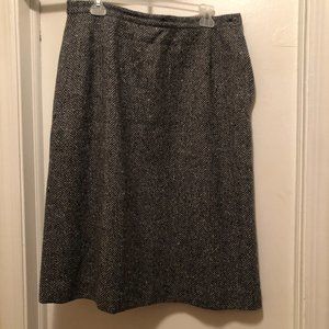 Pendleton Vintage Wool Winter Lined Skirt Herringbone Black and Gray Size 18
